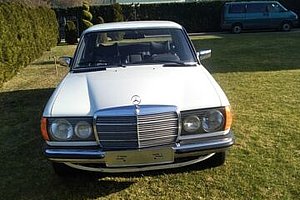 Mercedes-Benz W 123 /230 H Kennzeichen