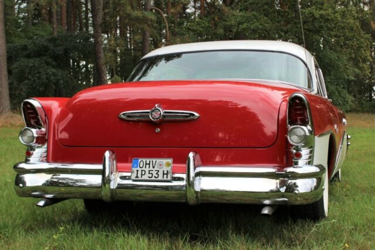 Buick Riviera Super Series 50 Hardtop Coupe V8 5,2L