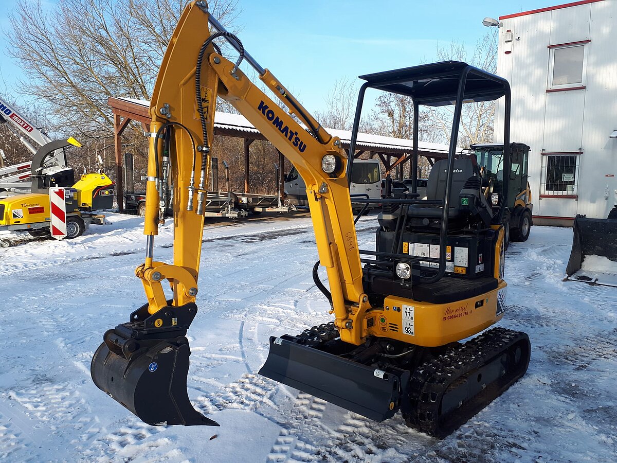Komatsu, PC16R-3HS F