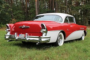 Buick Riviera Super Series 50 Hardtop Coupe V8 5,2L