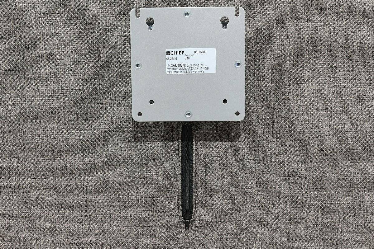 Neuwertig / Raum-in-Raum-System / Besprechungsinsel / Haworth 'Riverbend & Pebble' / Akustik-Trennwände / 6 Personen