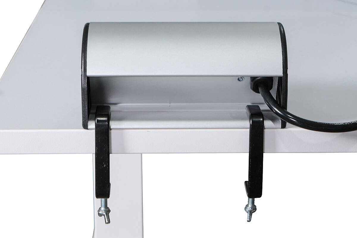 Steckdosenleiste / Auftischsteckdose / Götessons 'Power Clamp'