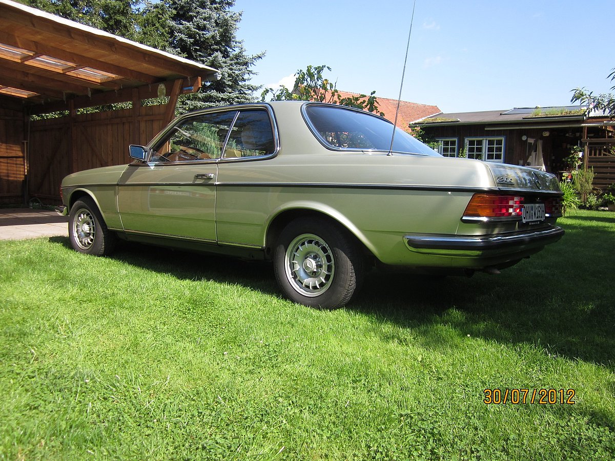 Mercedes 230c - W123c