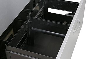 Hängeregistraturschrank / Samas / Abdeckplatte ahorn / silbergrau / 3 Auszüge / 80 cm