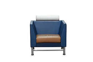 Loungesessel / Knoll International 'Eastside' / Design: Ettore Sottsass / weiß-blau-braun