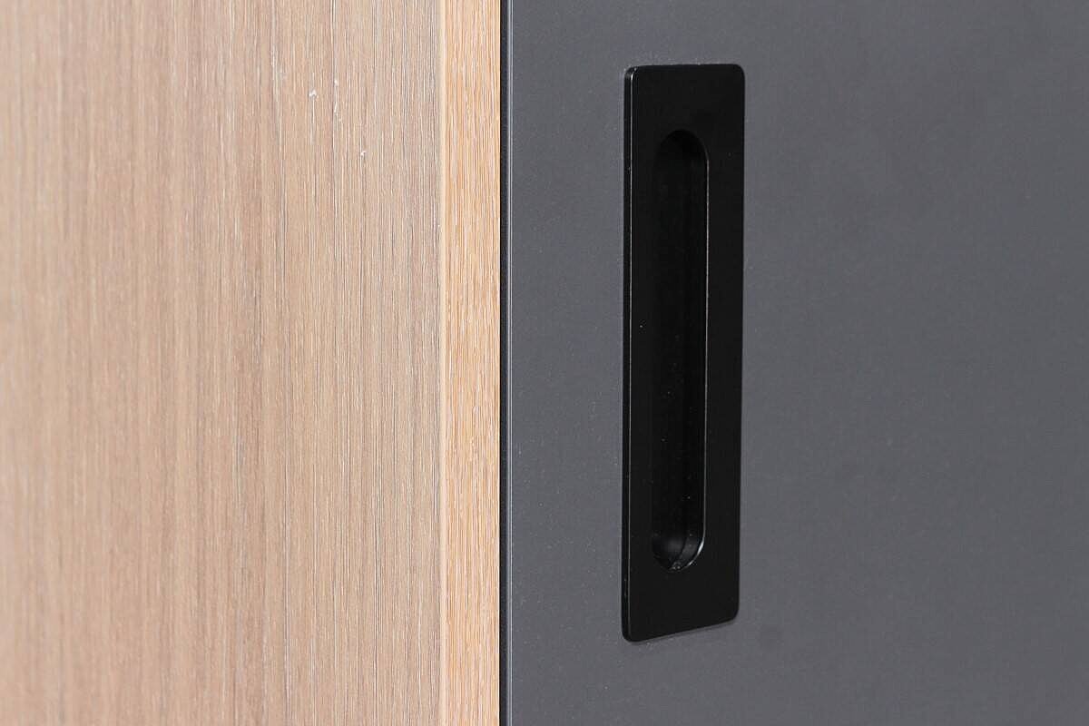 Sideboard / Narbutas 'Choice' / eiche bernstein / Schiebetüren dunkelgrau / 120 cm