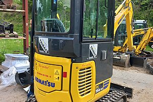 Komatsu, PC16R-3HS K