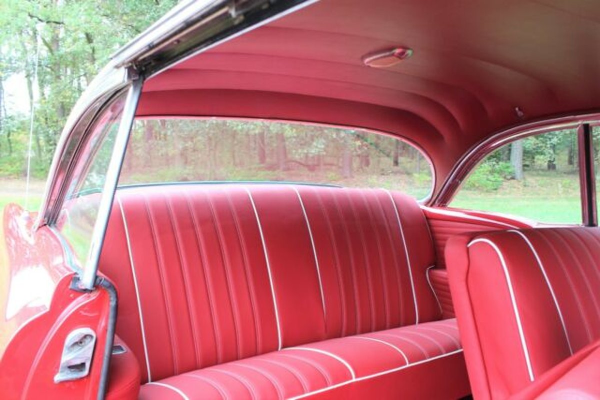 Buick Riviera Super Series 50 Hardtop Coupe V8 5,2L