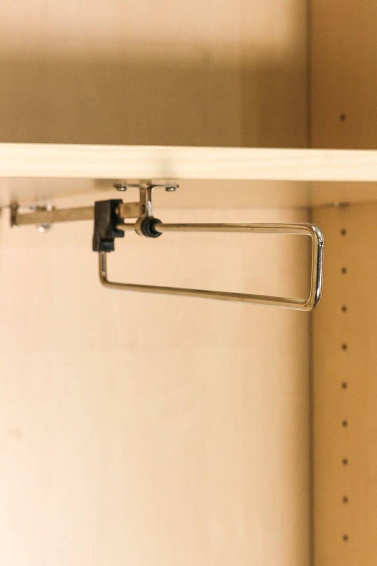 Akten-/Garderobenschrank / ahorn / 100 cm