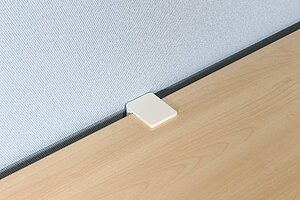 Paneel / König & Neurath 'FLYBY' / 180 cm / Stoff hellblau / inkl. Klemmhalter weiß