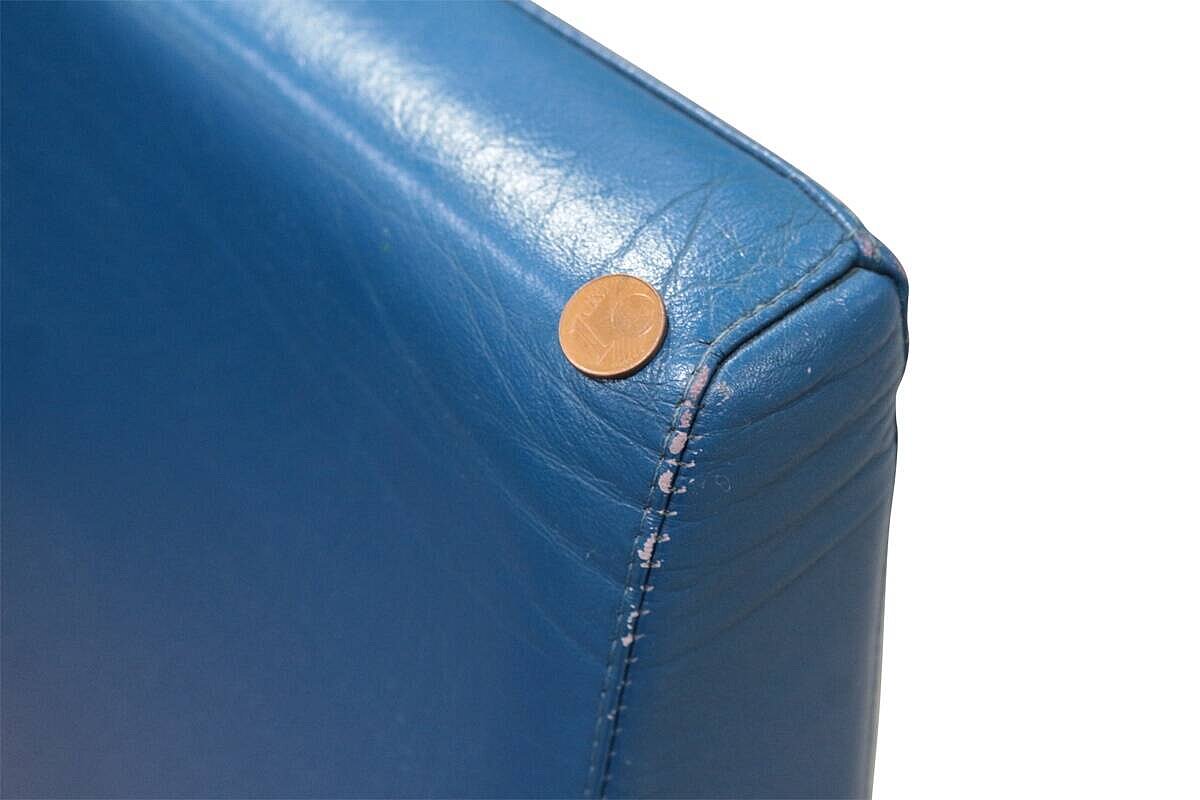 Loungesessel / Knoll International 'Eastside' / Design: Ettore Sottsass / weiß-blau-braun