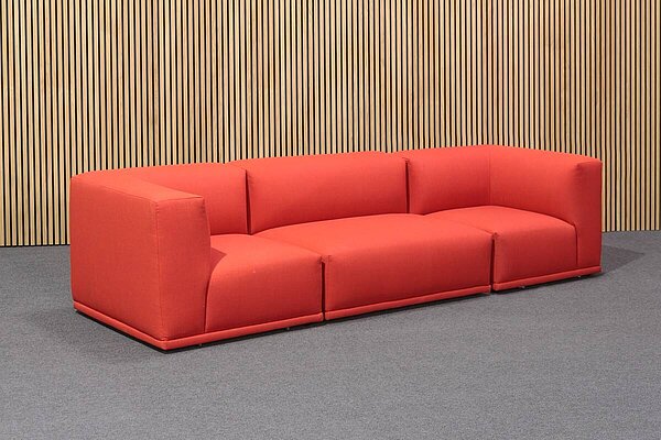Neuwertig / MUUTO 'Connect' / Stoff Remix / Farbe 643 rot - Variante 6 - Modul E, C + E