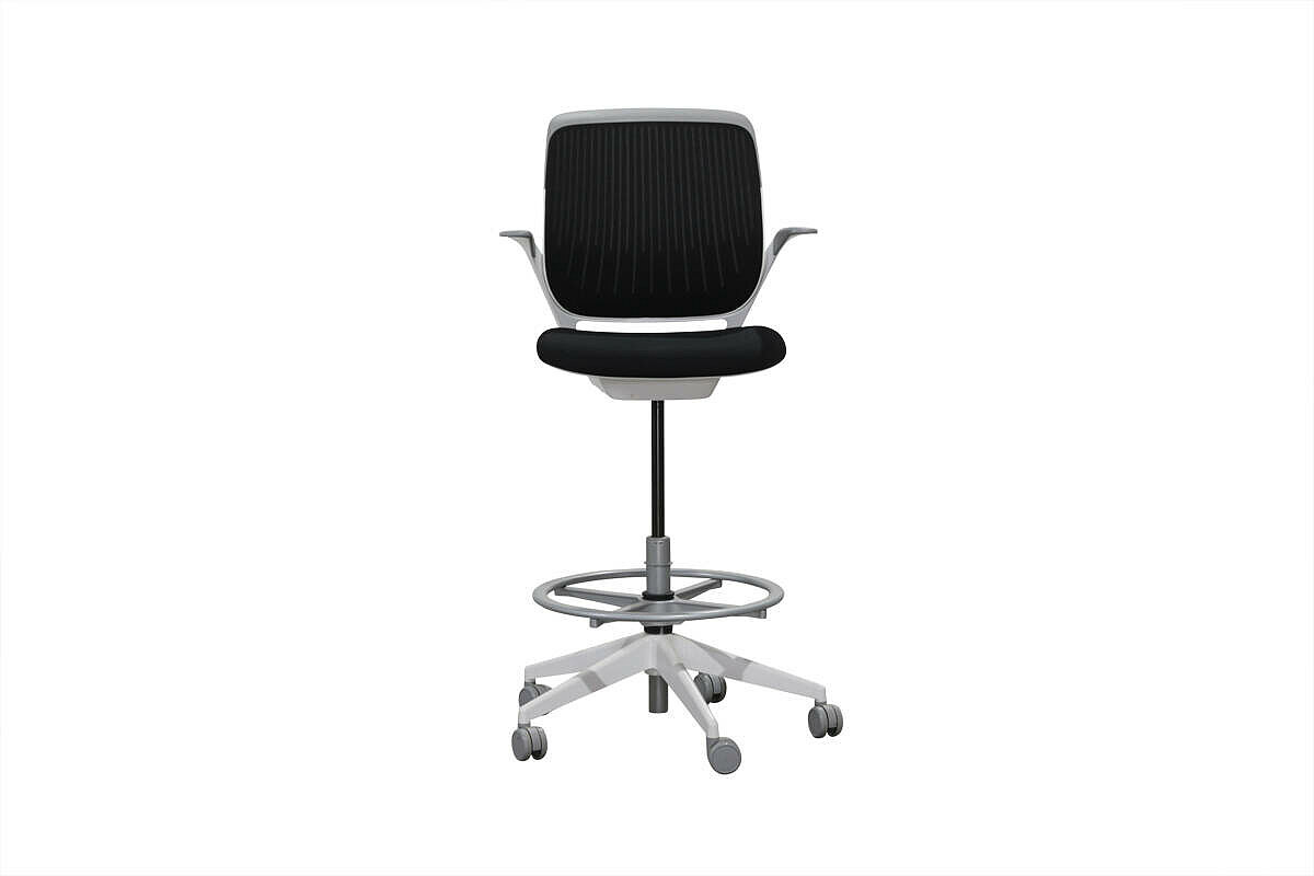 Kassenstuhl / Arbeitsstuhl / Steelcase 'Cobi Stool Counterstuhl' / Netzrücken / schwarz / NP 1029 €