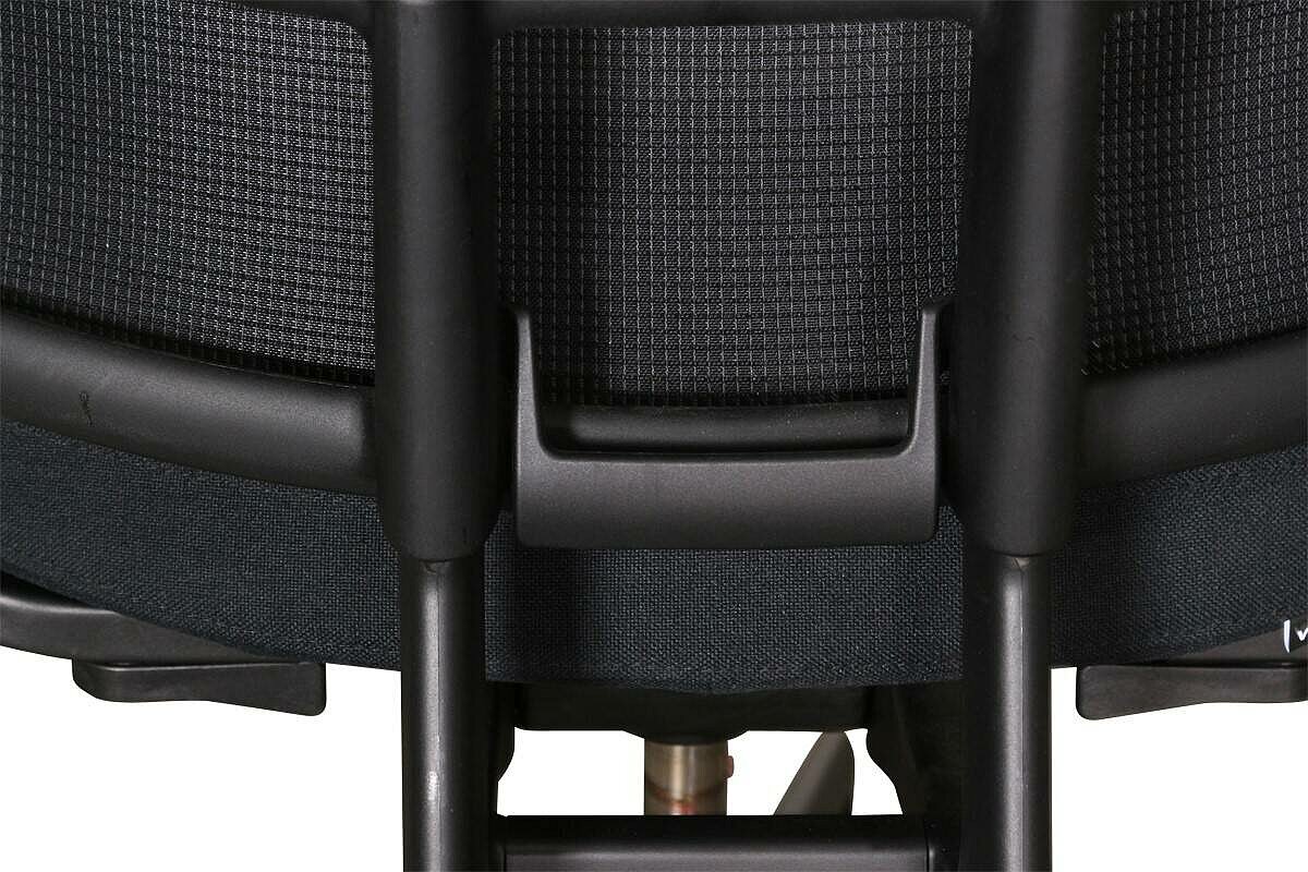 Bürodrehstuhl / vitra 'AM Chair' / Netzrücken / Nero / Hartbodenrollen - NP 875 EUR