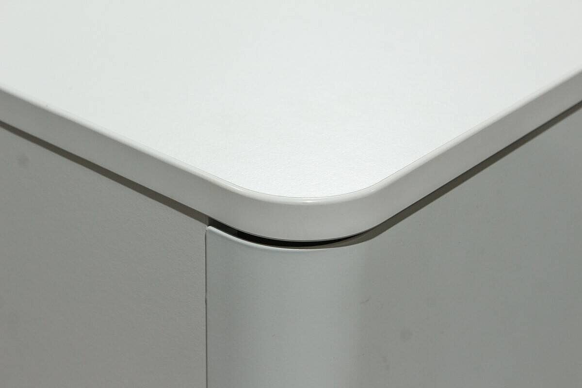 Neuwertig / Aufbewahrungssystem / Herman Miller 'Atlas' / weiß