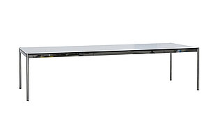 Besprechungstisch / USM Haller / 300 x 100 cm / perlgrau/schwarzer Umleimer