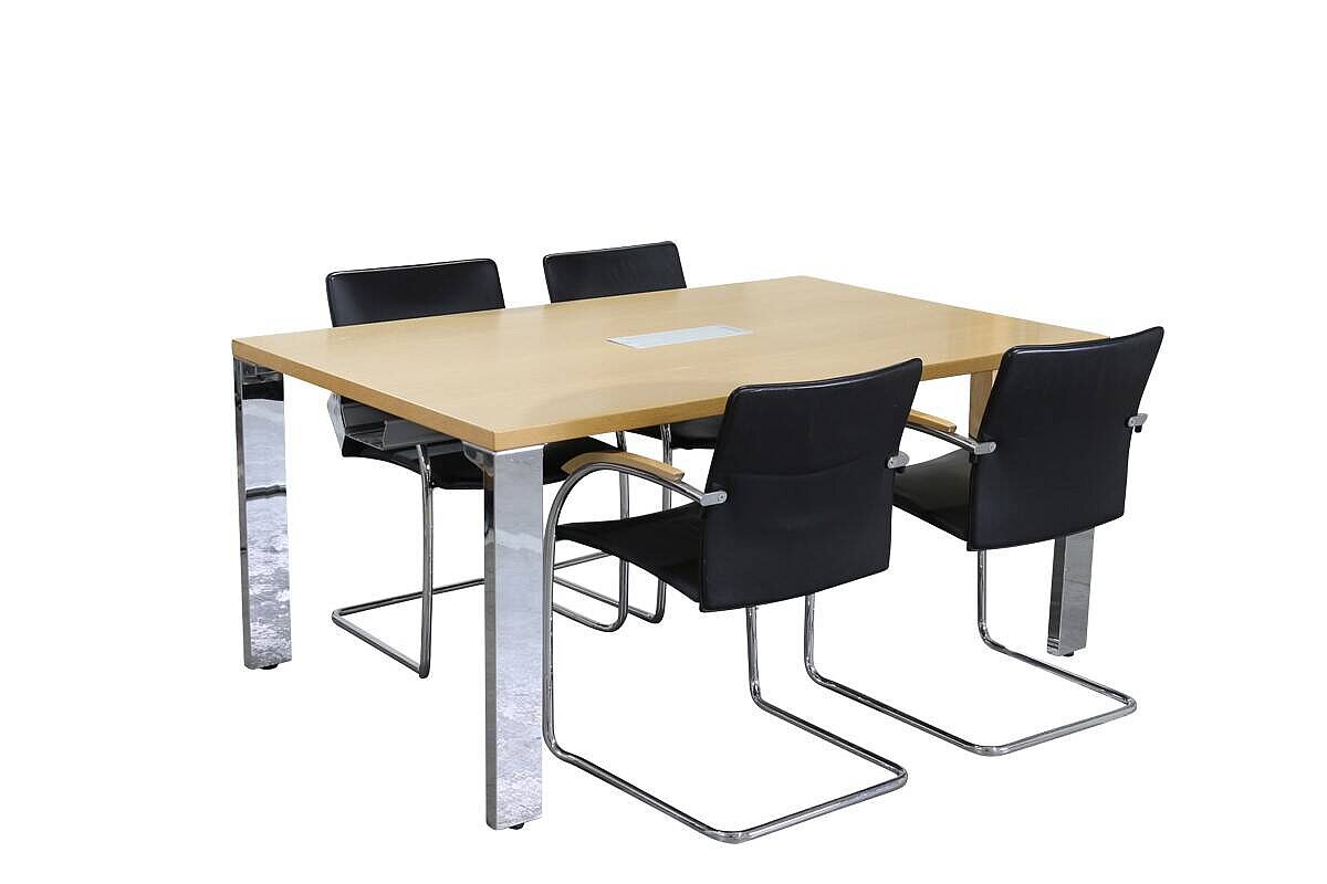 Besprechungstisch / Haworth / eiche hell / 160 x 100 cm / Turnbox mittig / 3 x Schuko, 2 x RJ