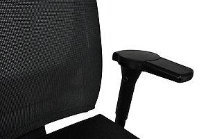 Bürodrehstuhl / König & Neurath 'OKAY' / Netzrücken / Kopfstütze Leder schwarz