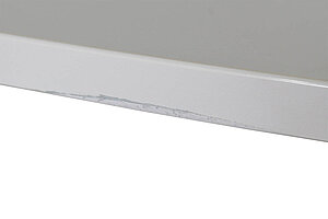 Konferenztisch / VS Büromöbel / weiß / 210 x 100 cm / Tellerfüße schwarz