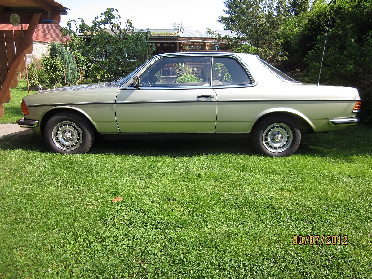 Mercedes 230c - W123c