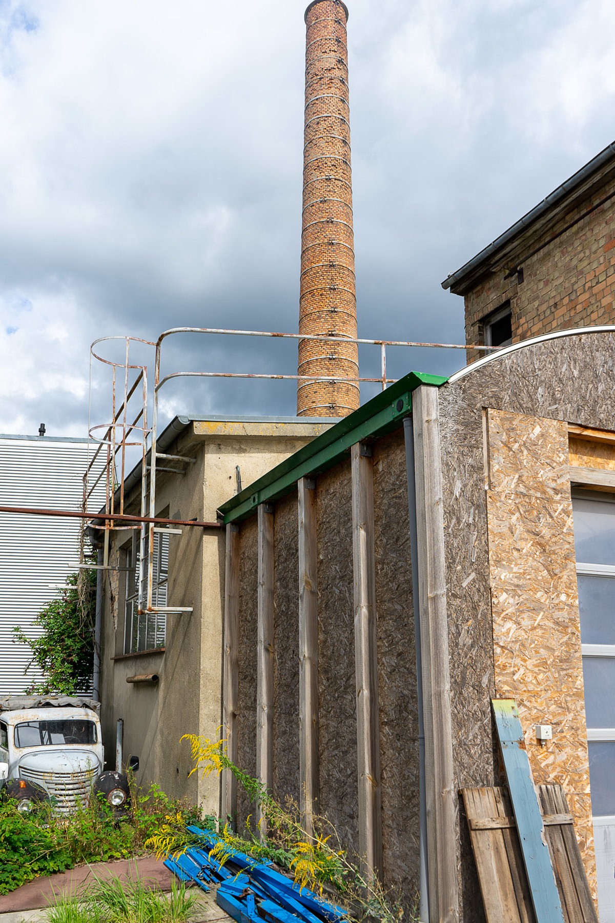 uriges Lagergebäude