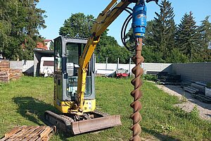 Komatsu, PC16R-3HS K