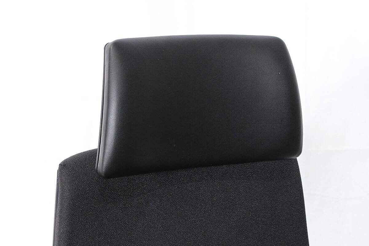 Drehsessel / Chef-Bürodrehstuhl / Interstuhl 'AIMis1' / Kopfstütze Leder / schwarz / Teppichbodenrollen - NP 790 EUR