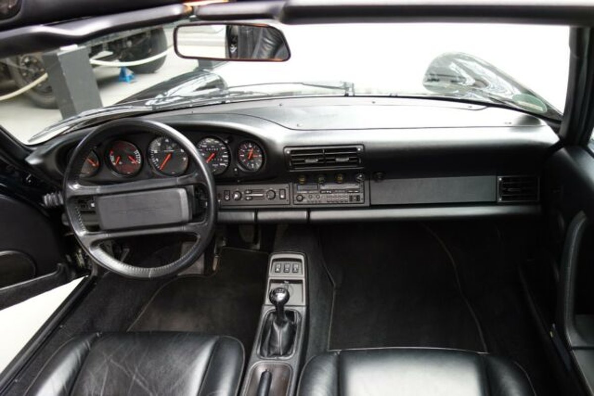 Porsche 964 C2