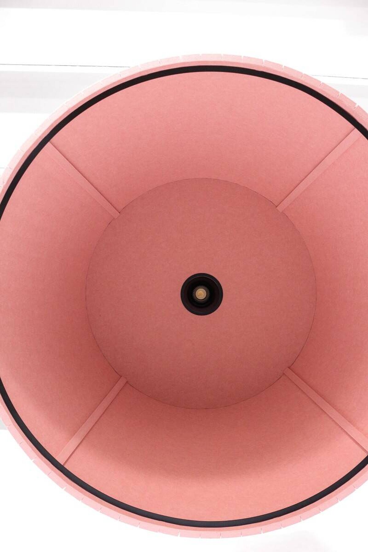 Neuwertig / Akustische LED-Hängeleuchte / PROLICHT/Molto Luce / pink / 120 cm