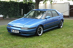 Mazda 323 F BG