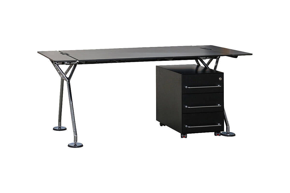 Schreibtisch / Tecno 'Nomos' / HPL Platte schwarz / 160 x 79 cm