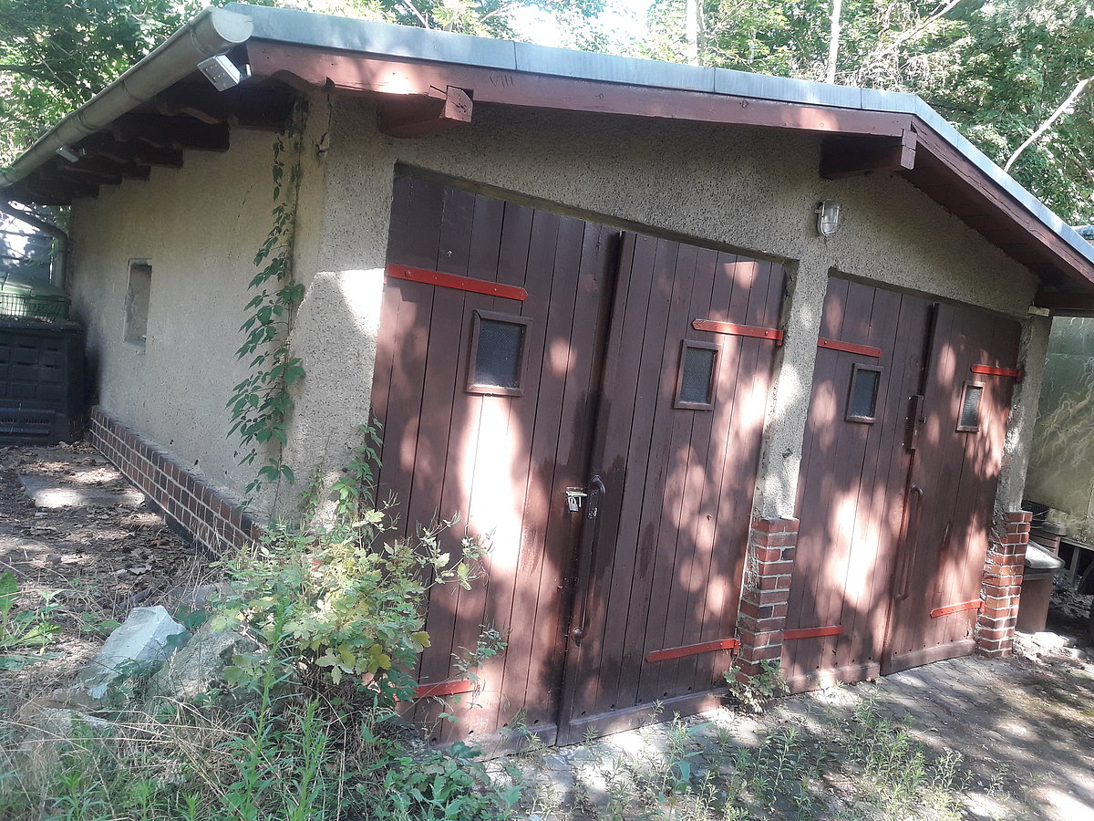 Doppelgarage von 1935 in Berliner Vorort