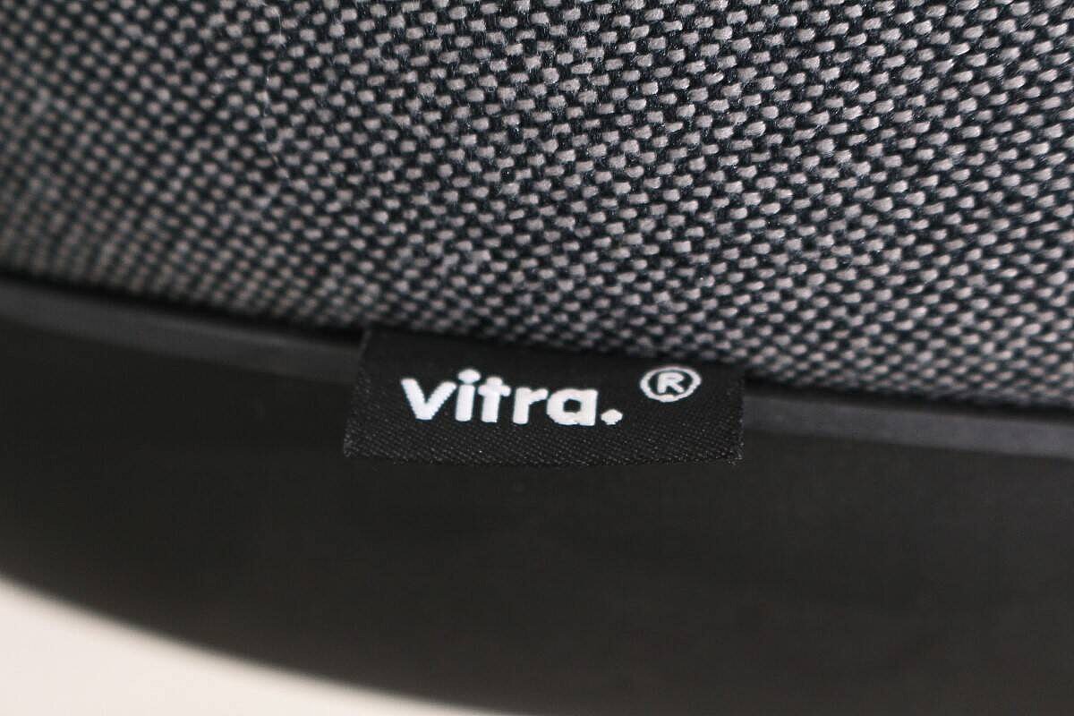 Konferenzstuhl / vitra 'Softshell Chair' / grau / NP 879 EUR