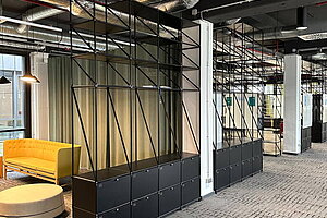 Stauraummöbel / System 180 / schwarz / 2 Ordnerhöhen / Whiteboard