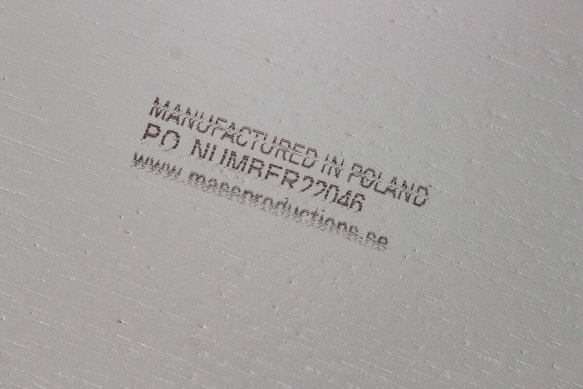 Besprechungstisch / Esstisch / MASSPRODUCTIONS 'Draft' / esche grau gebeizt / 88 cm Durchmesser