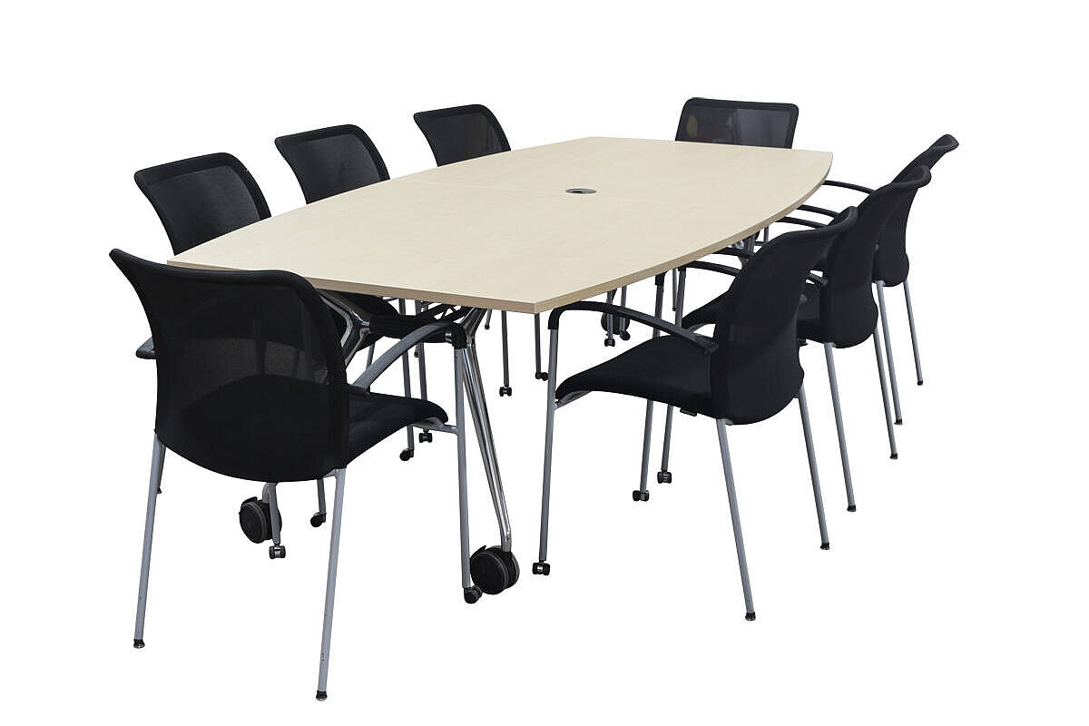 Mobiler Konferenztisch / König & Neurath 'Summa' / mittig klappbar / ahorn / 250 x 120 cm / Kabeldurchlass