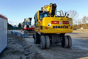 Komatsu, PW160-10