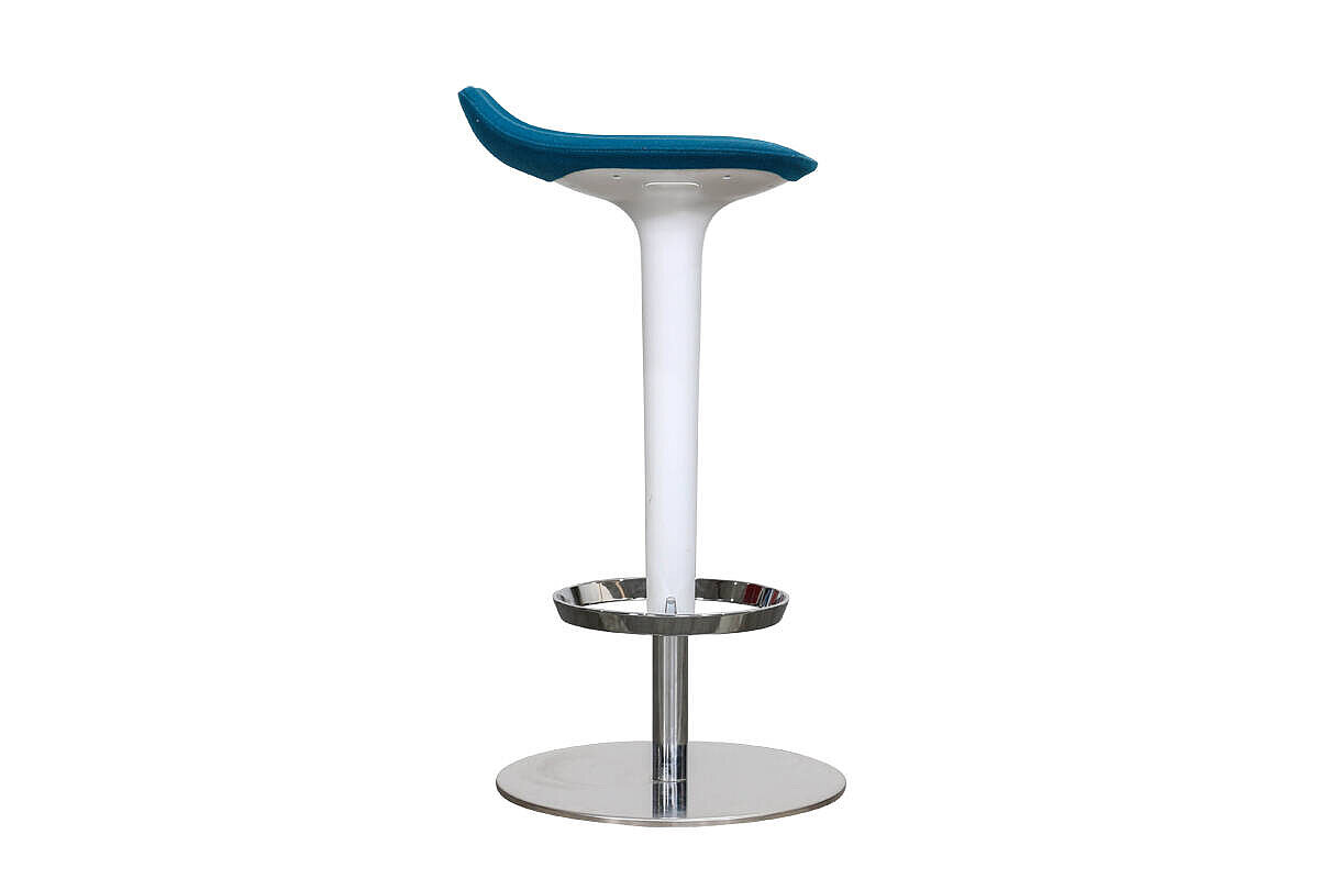 'Babar' Hocker in petrol - Design: Simon Pengelly, 2006 / NP 578 EUR