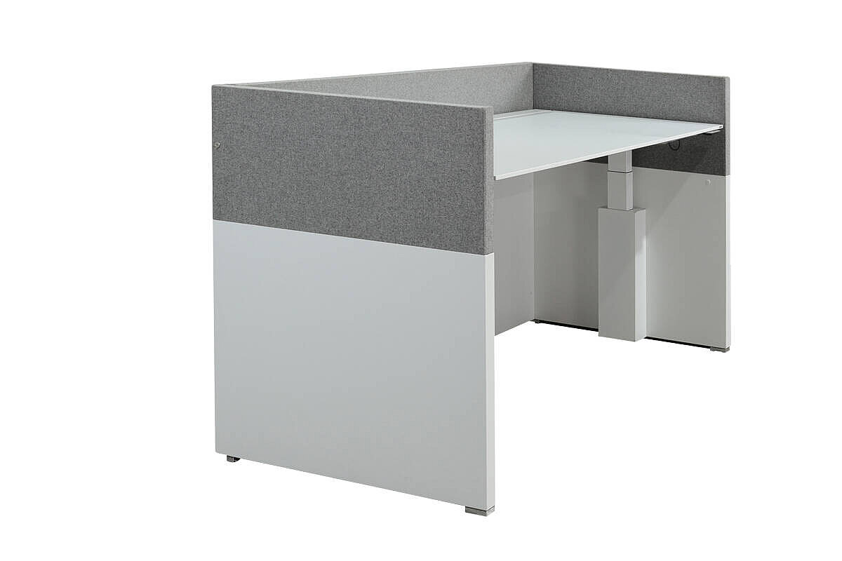 Steh-Sitz-Schreibtisch / Vario 'Conclusion' / 200 x 95 cm / Memory Display / Einhausung