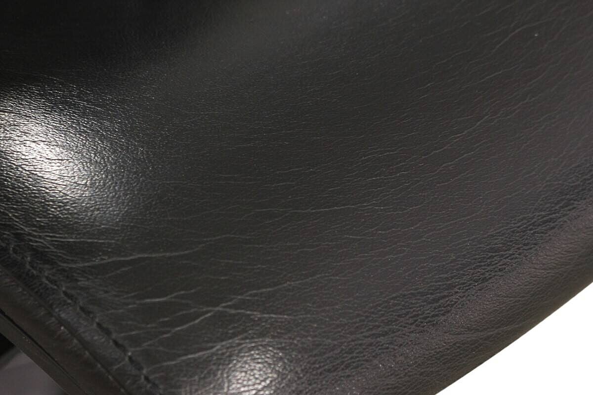 Bürodrehstuhl / bejot 'Eleven' / Netzrücken / Leder schwarz