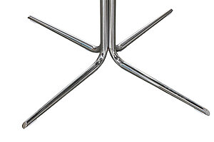 Konferenzstuhl / arper 'Duna 02' / Sitzschale schwarz / Kissen grau