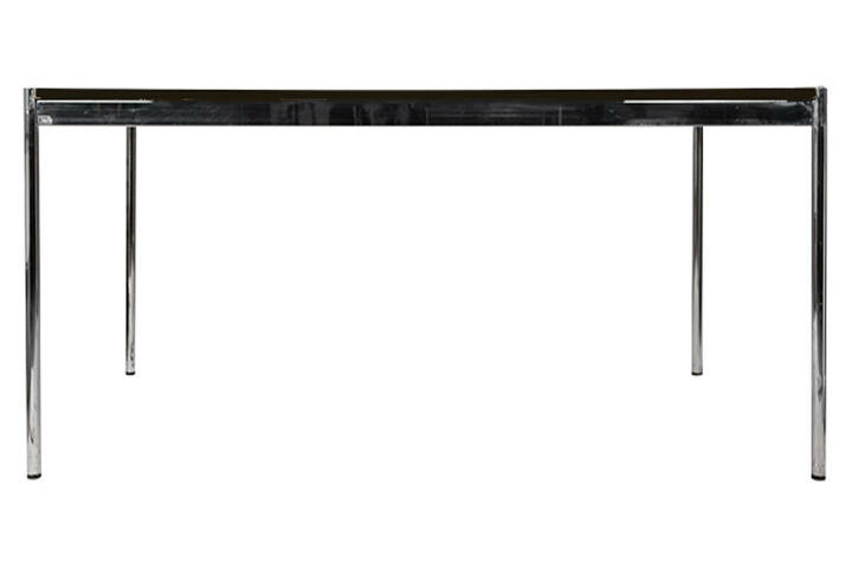 Besprechungstisch / USM Haller / 150 x 75 cm / perlgrau / Turnbox mit 5 Modulen