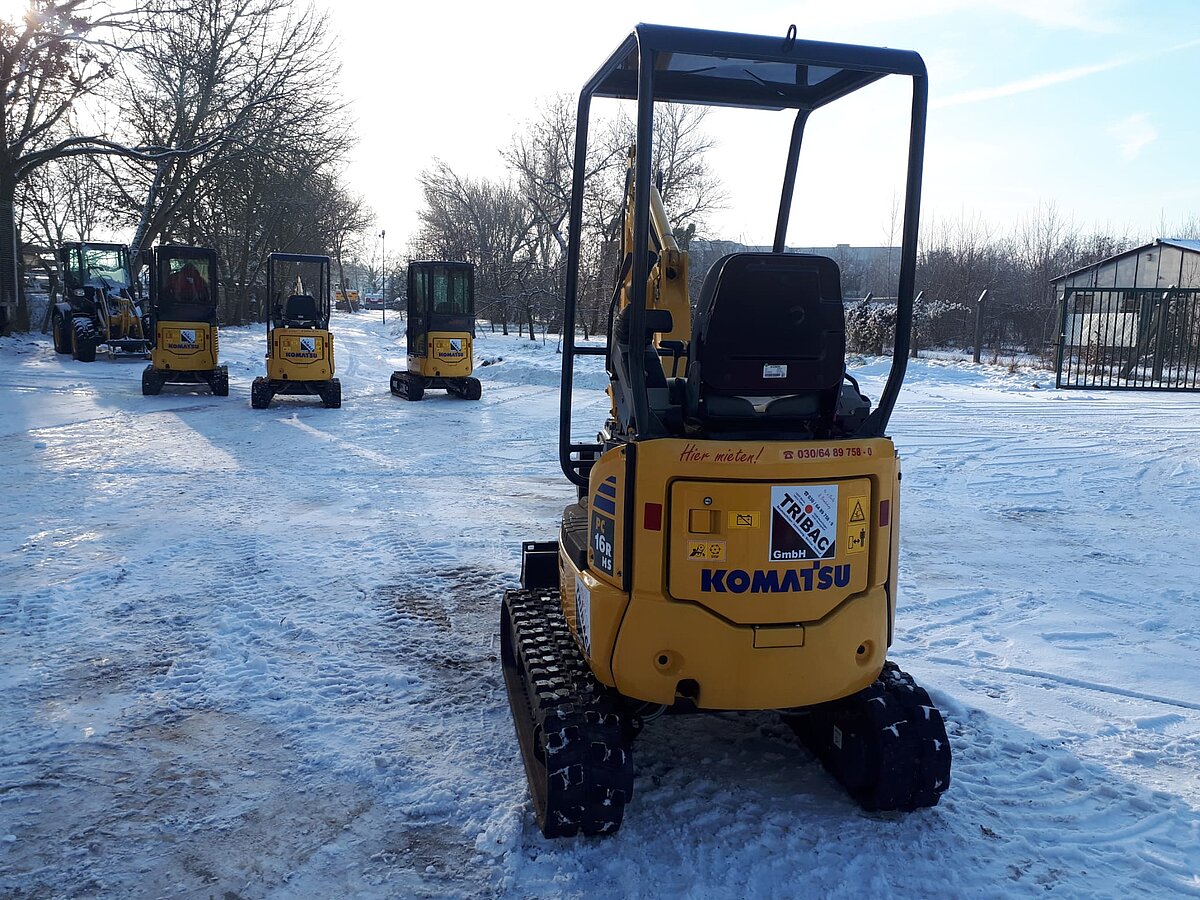 Komatsu, PC16R-3HS F