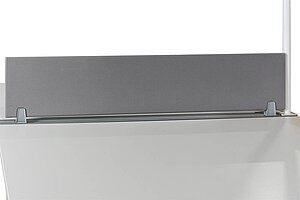 Bench / Doppel-Arbeitsplatz / Steelcase / 195 x 160 cm / weiß / inkl. Trennwand grau / LED-Leuchte / Anbauregal