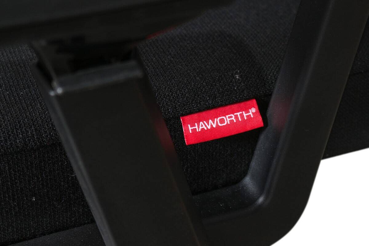 Bürodrehstuhl / Haworth 'Comforto 59' / NP 984 EUR / schwarz / Teppichrollen