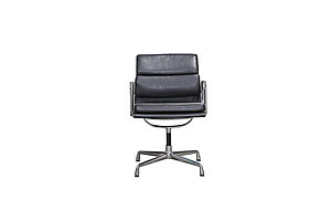Konferenzstuhl / vitra 'Aluminium Chair EA 208' / Soft Pad / Leder asphalt