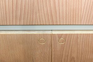 Regalwand / Schrankwand / Ondarreta 'Dry' / 522 x 35 cm / birke/grau