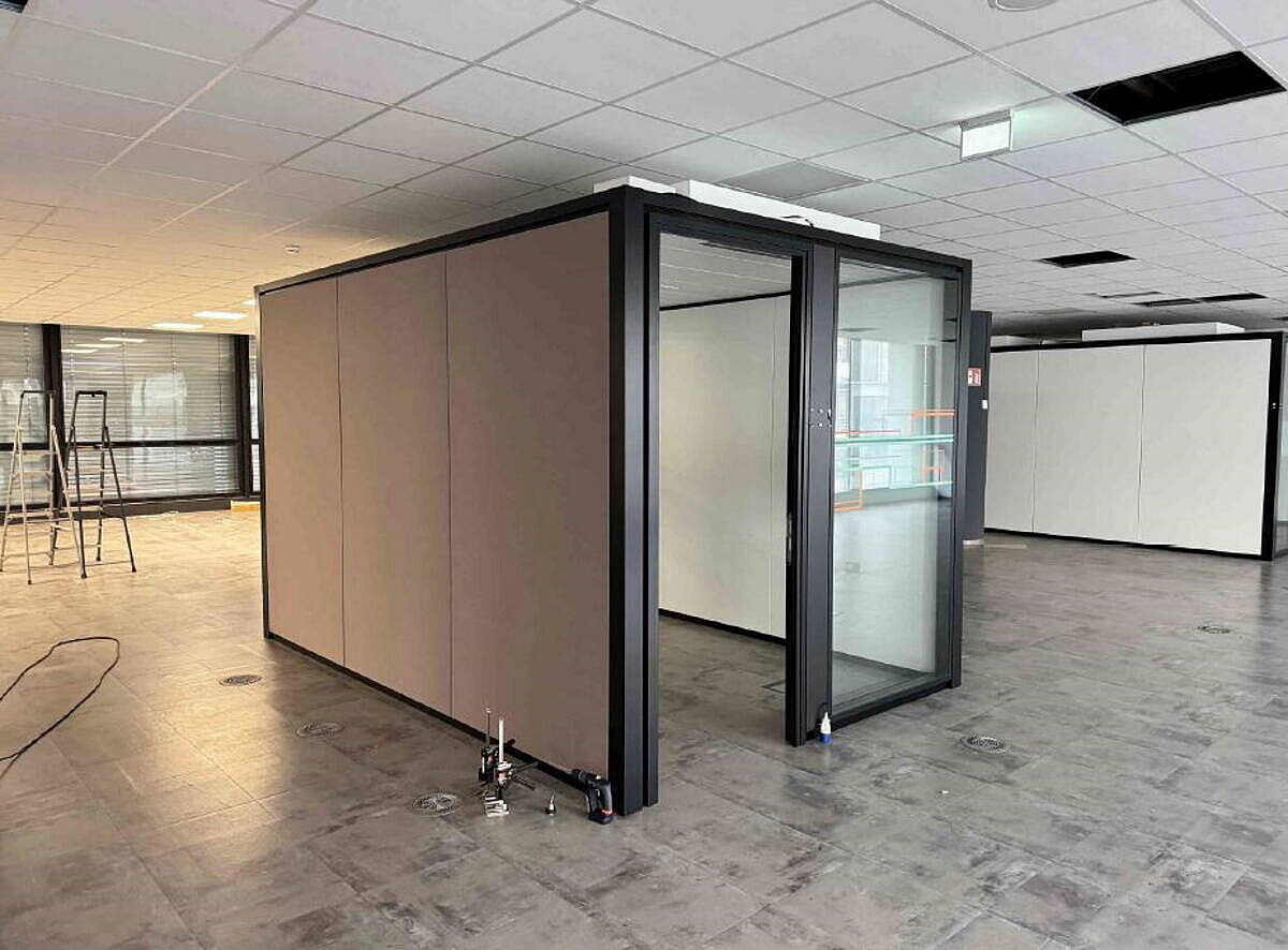 Raum-in-Raum System / Lindner 'Cube Duo' / 2,71 x 2,7 x 4,05 m