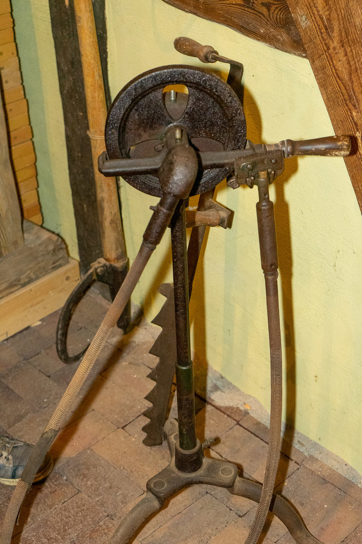 historische Haarschneidemaschine um 1870