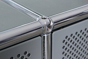 Sideboard / USM Haller / 6 Fächer mit Klappen / mittelgrau / Akustikfront